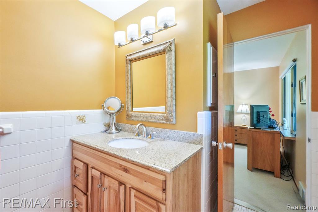 4415 Chisholm Trail, Bloomfield Hills, MI 48301 — Photo 27