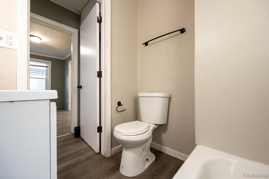 128 W Muir Avenue, Hazel Park, MI 48030 — Photo 17