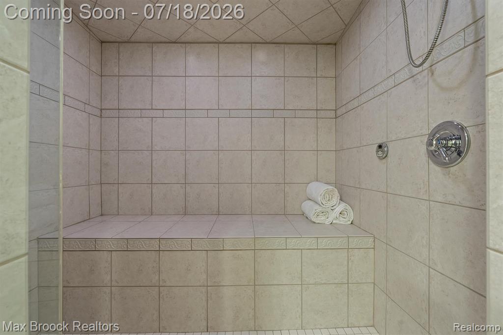 54878 Grenelefe Circle E, South Lyon, MI 48178 — Photo 41