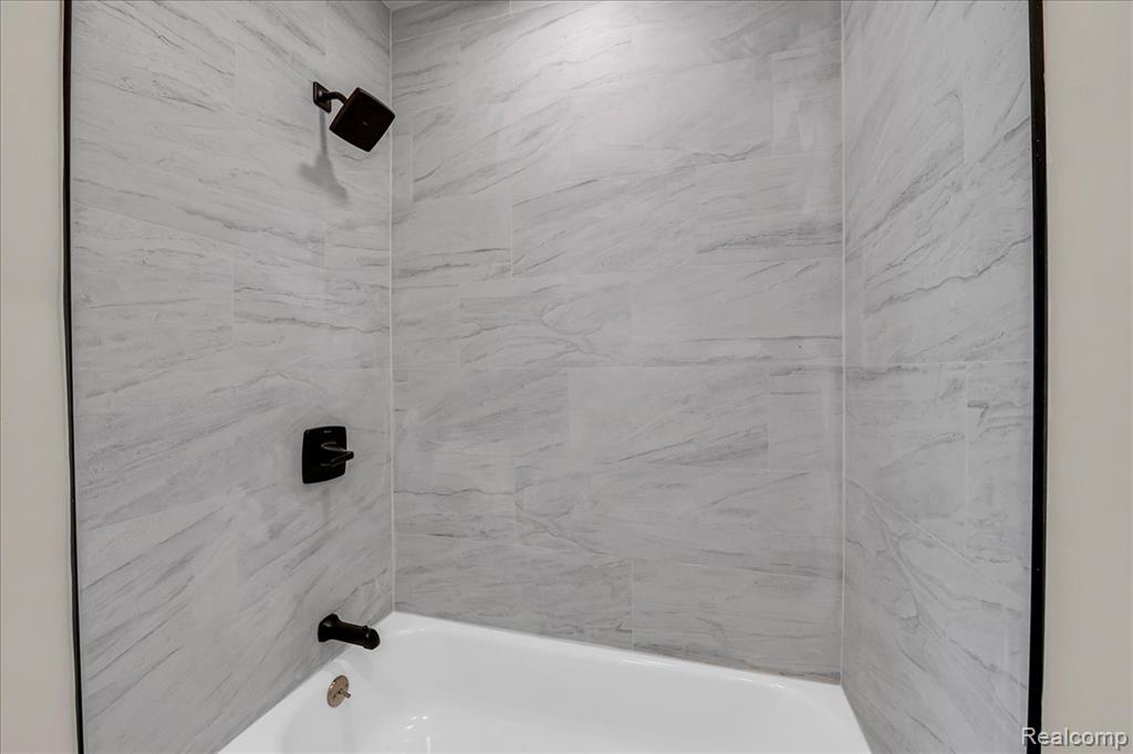 8135 E Hildale Street, Detroit, MI 48234 — Photo 18