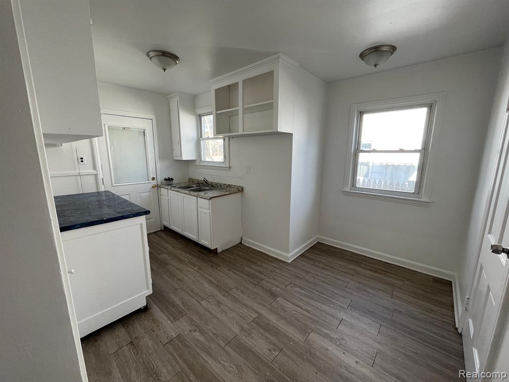 7345 PENROD Street, Detroit, MI 48228 — Photo 2