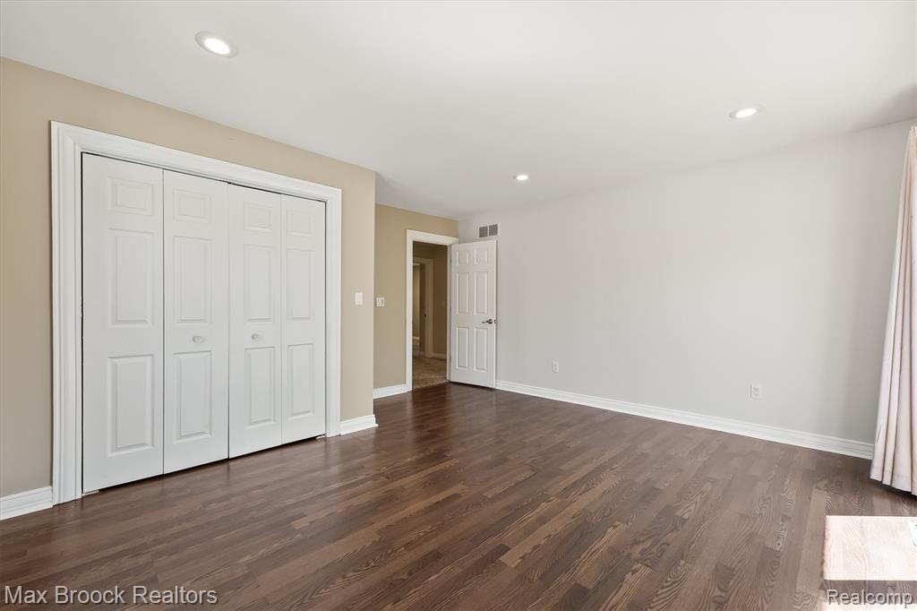 2375 Lakeside Drive, Highland, MI 48356 — Photo 25