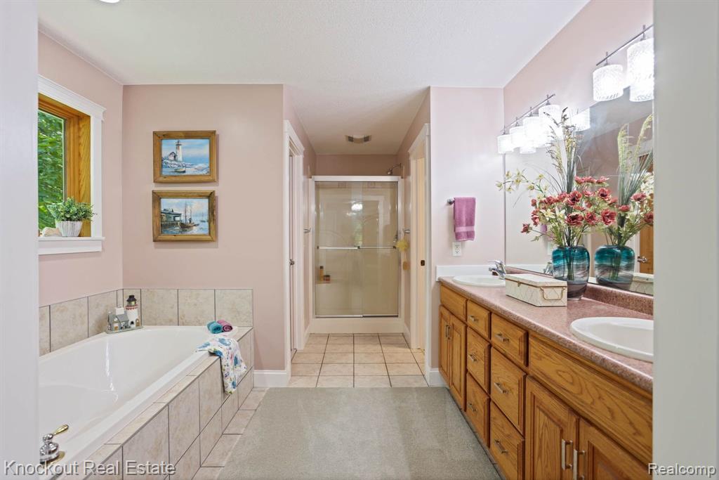 9763 BEECH TREE Lane, Frankenmuth, MI 48734 — Photo 31