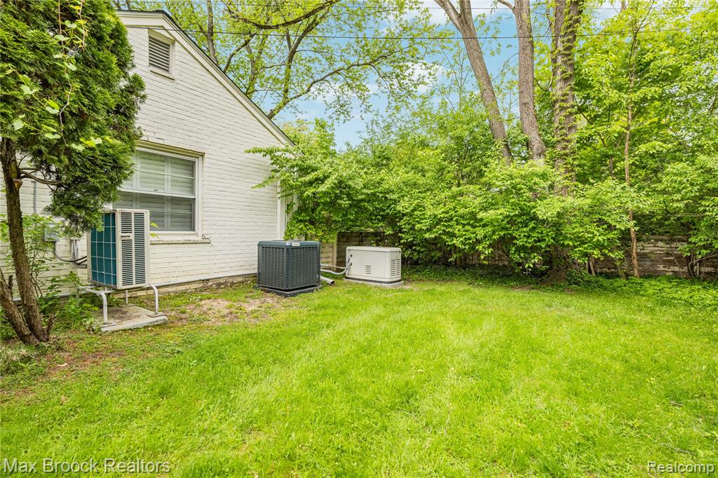 6485 Thurber Road, Bloomfield Hills, MI 48301 — Photo 63