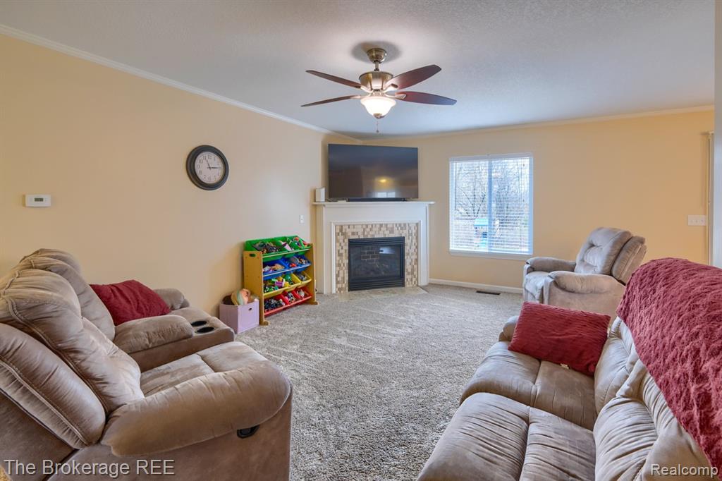 4391 Eagle Lane, Burton, MI 48519 — Photo 6