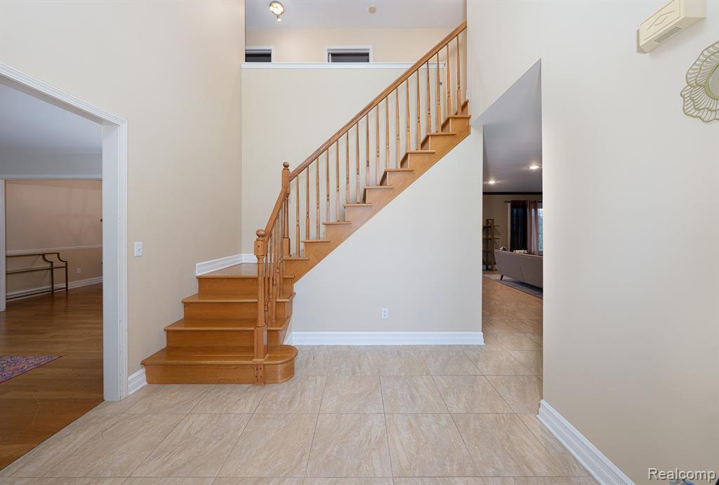 5824 HATHAWAY Road, Canton, MI 48187 — Photo 4
