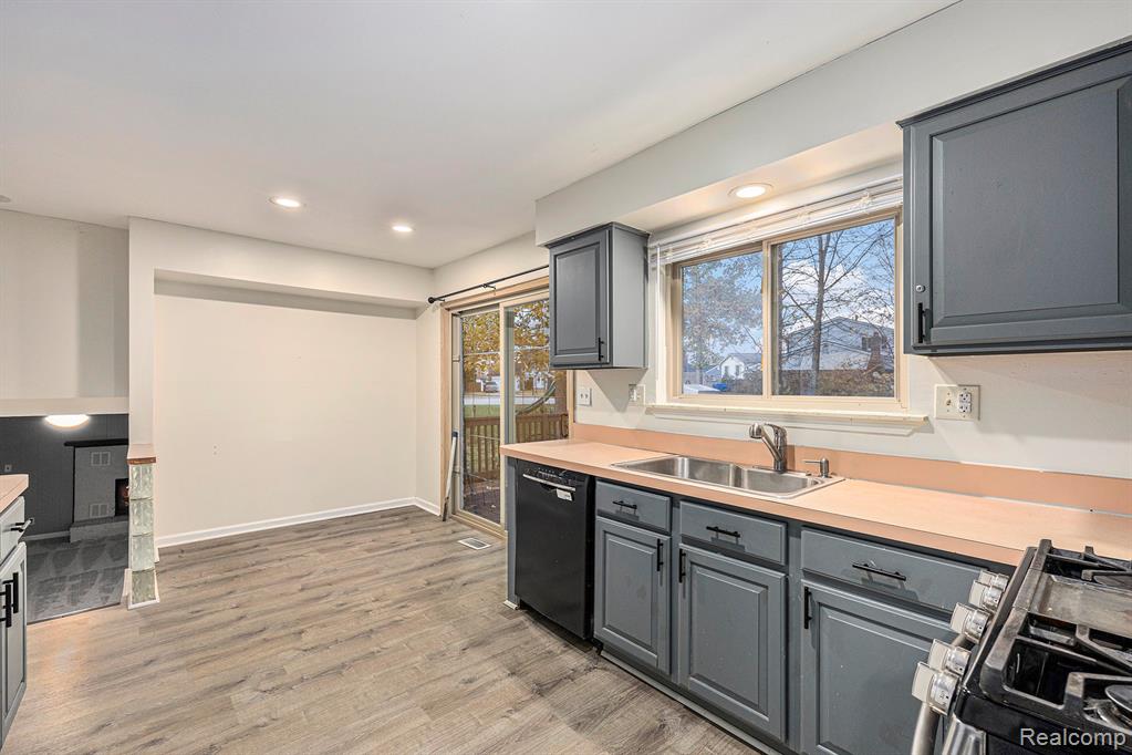 52372 D W Seaton Drive, Chesterfield, MI 48047 — Photo 14