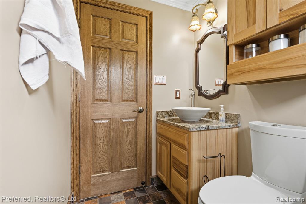 9358 Karen Street, Romulus, MI 48174 — Photo 13