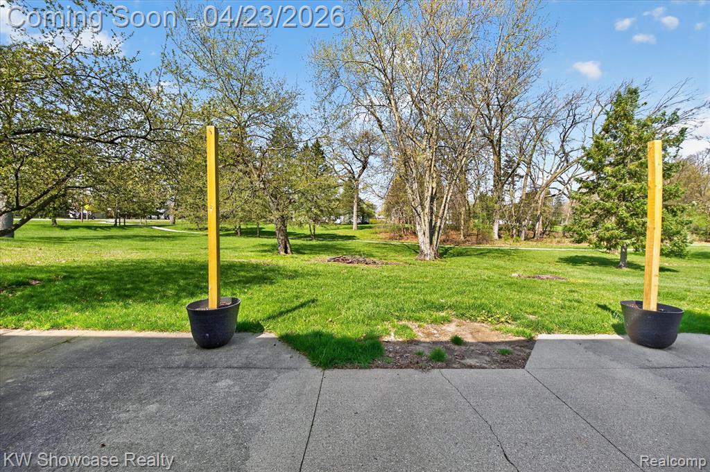 1584 Chanticlair Circle, Wixom, MI 48393 — Photo 46