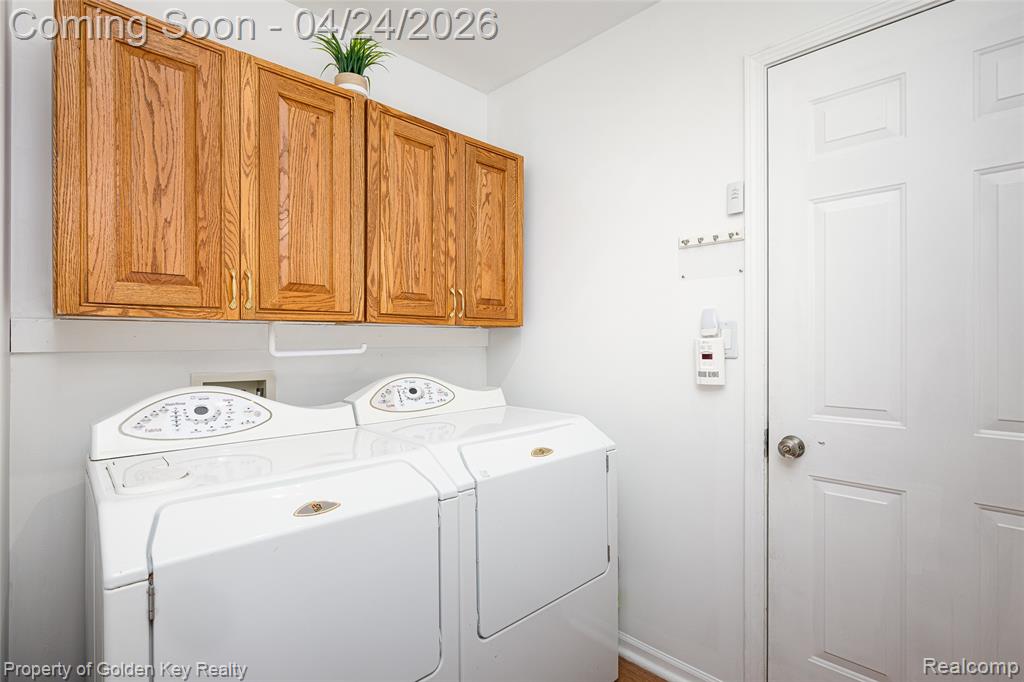 403 S Pine Creek Court, Waterford, MI 48327 — Photo 19