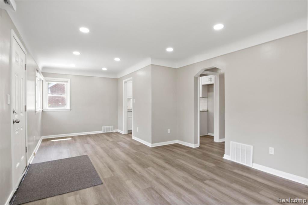8105 BRAMELL, Redford, MI 48239 — Photo 5