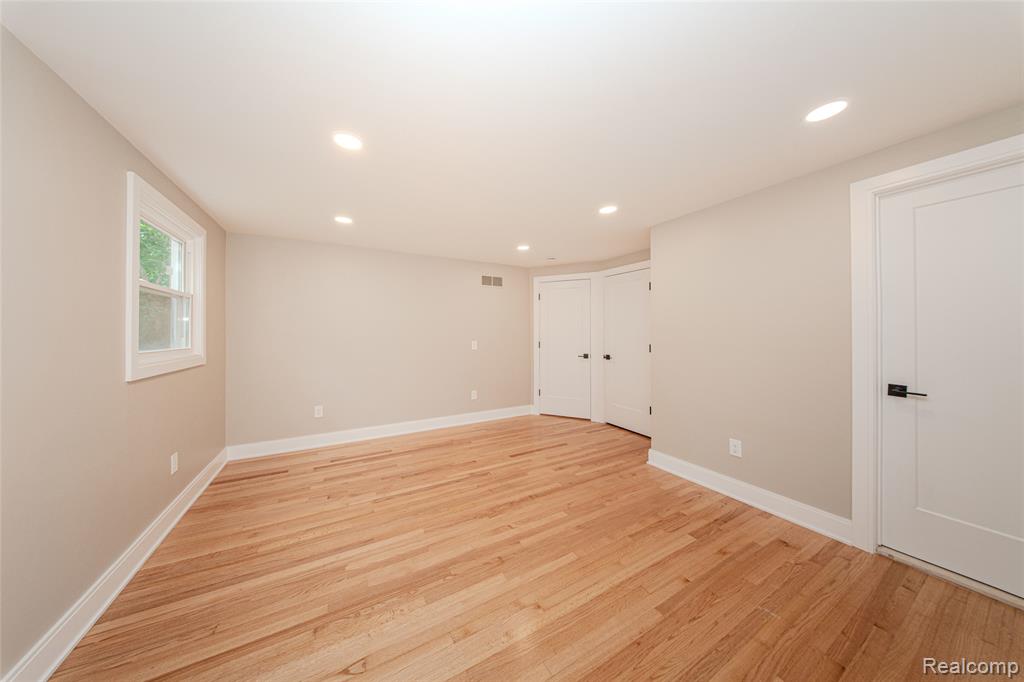 21993 Riverview Drive, Beverly Hills, MI 48025 — Photo 59