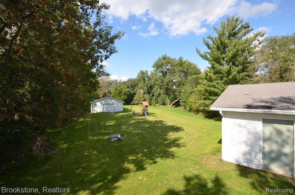 10083 HEGEL Road, Goodrich Vlg, MI — Photo 18