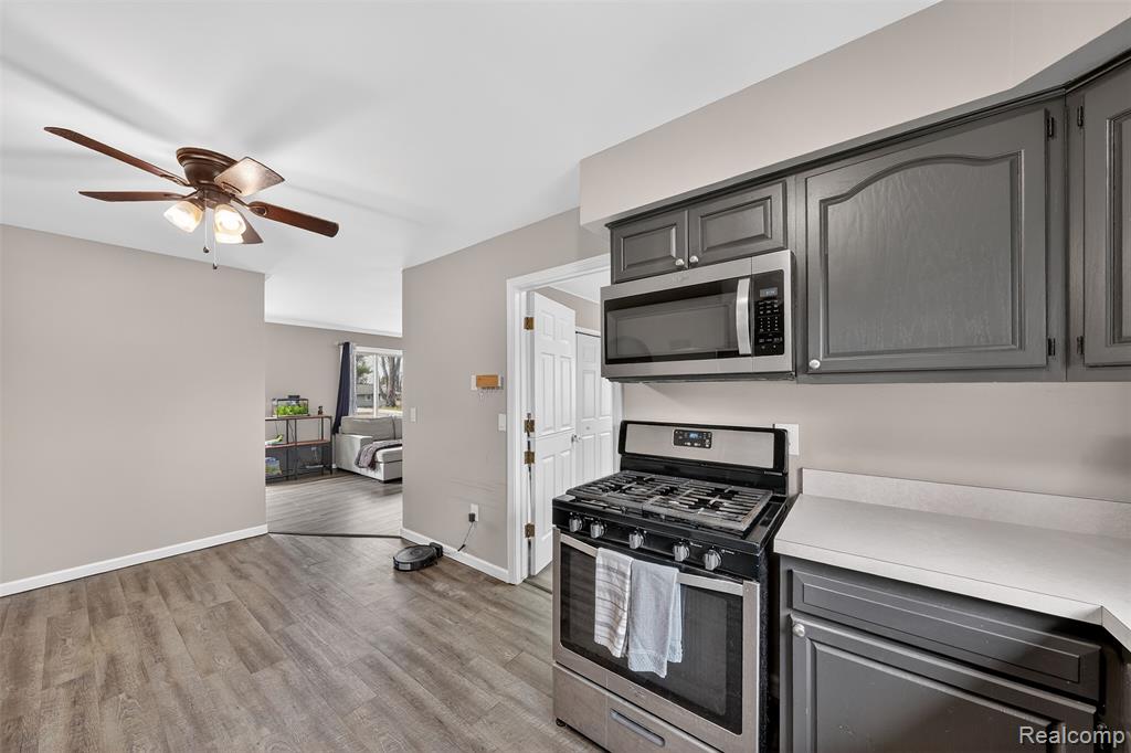 31674 Grove, Fraser, MI 48026 — Photo 15