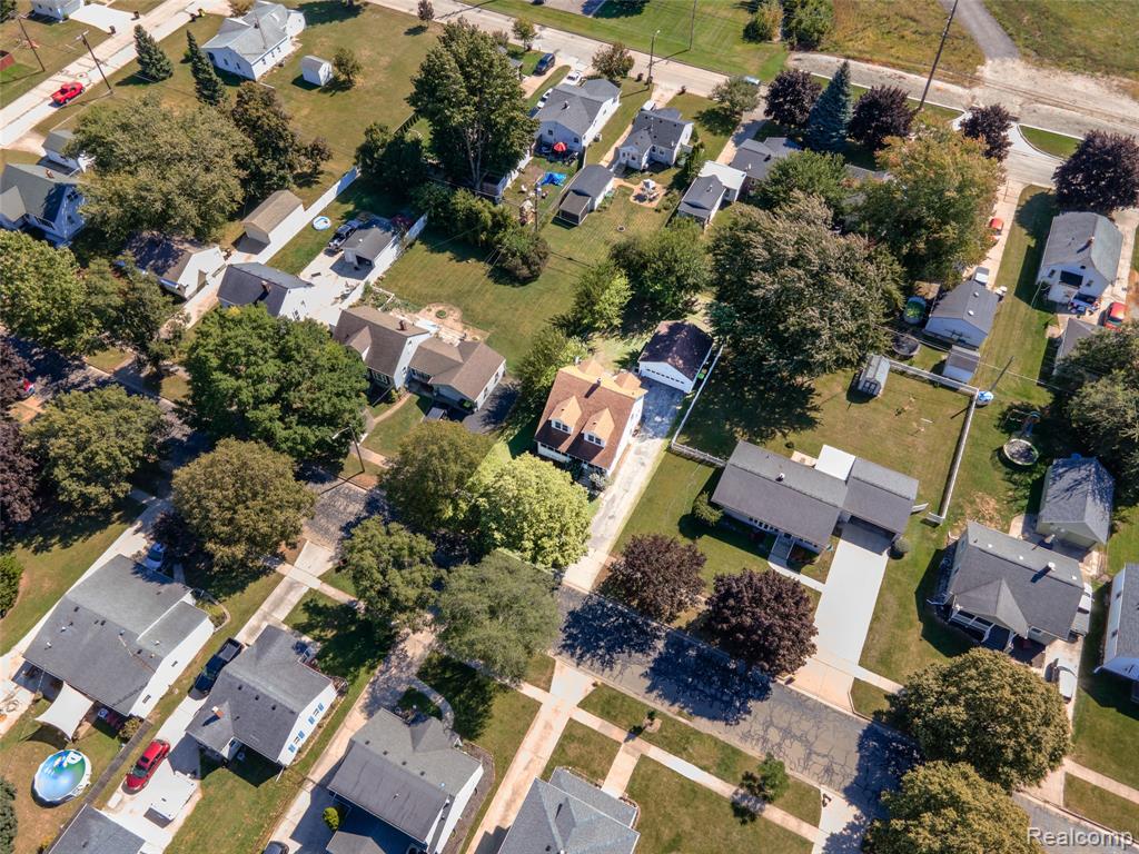 652 Bentley Drive, Monroe, MI 48162 — Photo 11