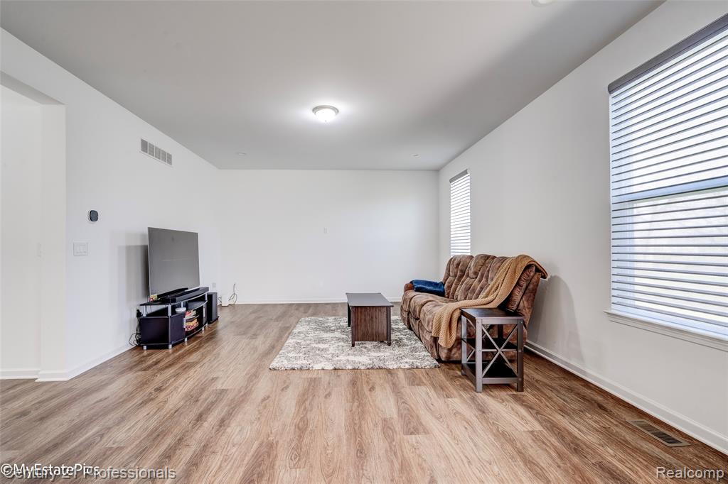 58775 Gidran Drive, South Lyon, MI 48178 — Photo 16