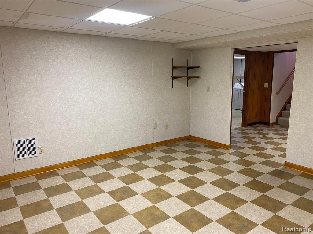 675 Applegate Lane, 4, Grand Blanc, MI 48439 — Photo 23