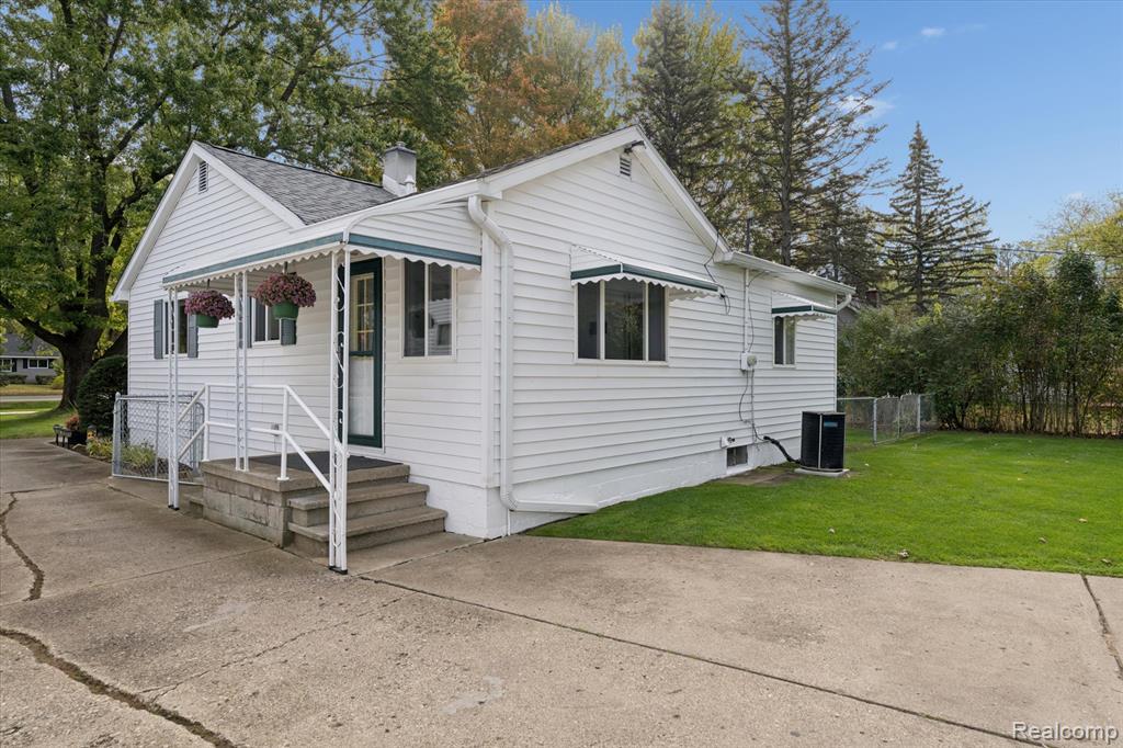 5159 Sashabaw Road, Clarkston, MI — Photo 29
