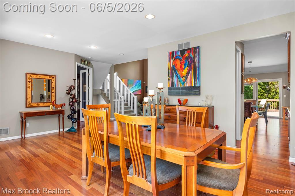 6294 Lindsay Court, West Bloomfield, MI 48324 — Photo 11
