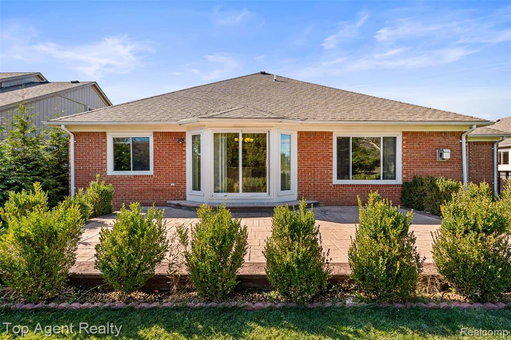 53260 VILLA ROSA Drive, Macomb, MI 48042 — Photo 41
