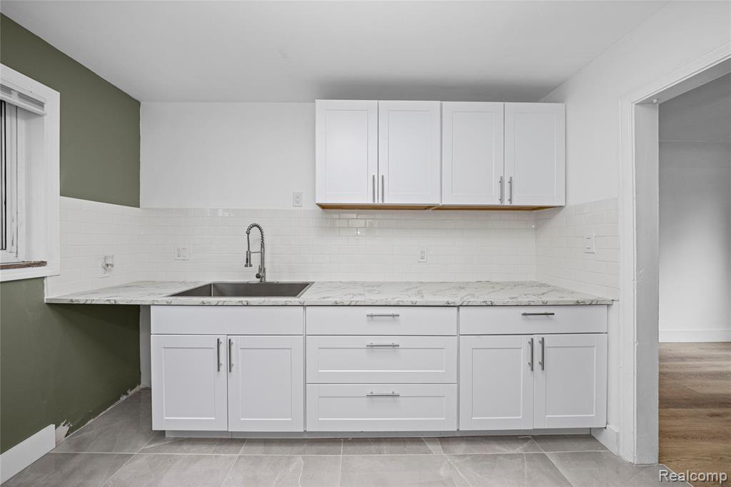 16871 Asbury Park, Detroit, MI 48235 — Photo 23