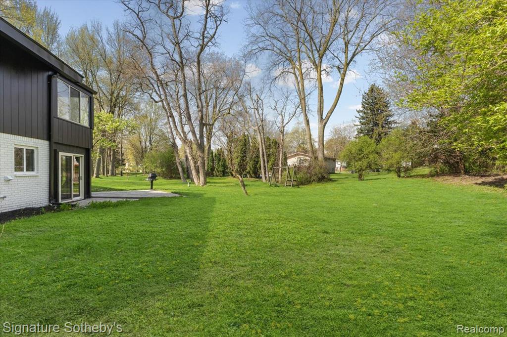 6895 Dublin Fair Road, Troy, MI 48098 — Photo 43
