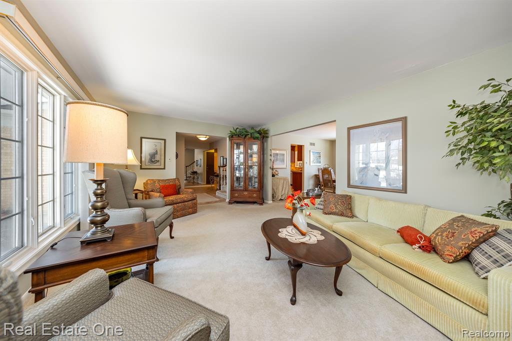 16548 Winchester Drive, Northville, MI 48168 — Photo 8