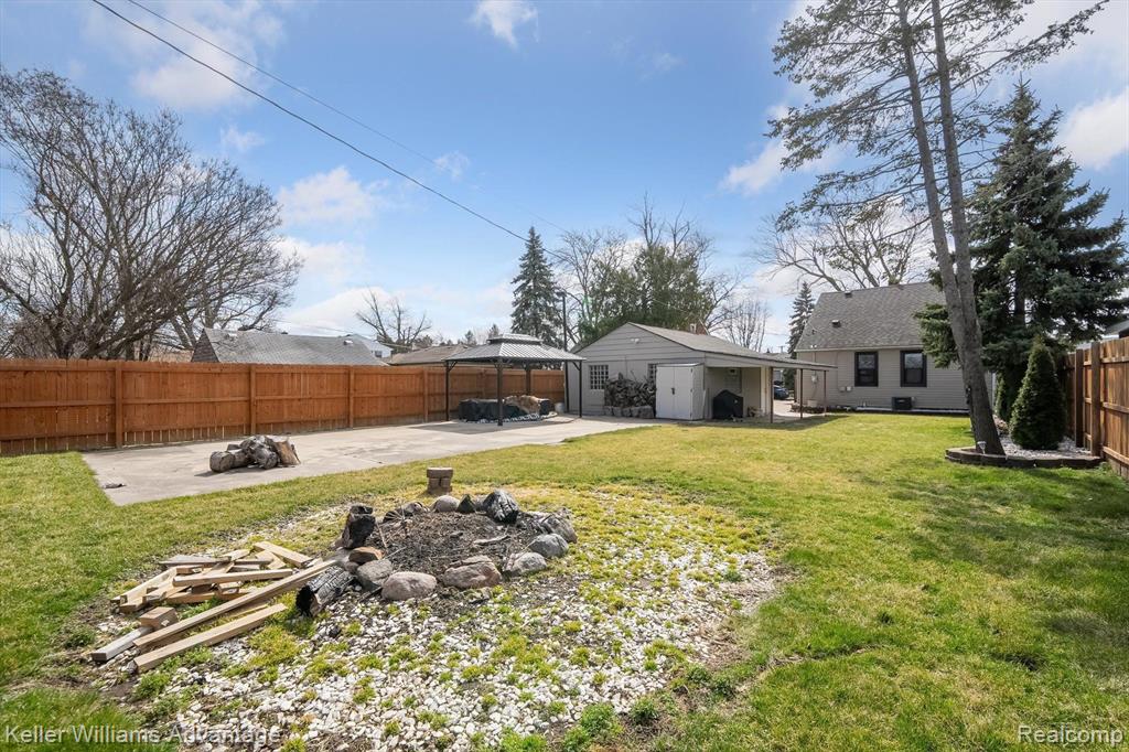 836 CLINTON Street, Wyandotte, MI 48192 — Photo 26