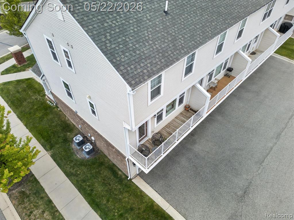 238 Center Boulevard, Wixom, MI 48393 — Photo 52