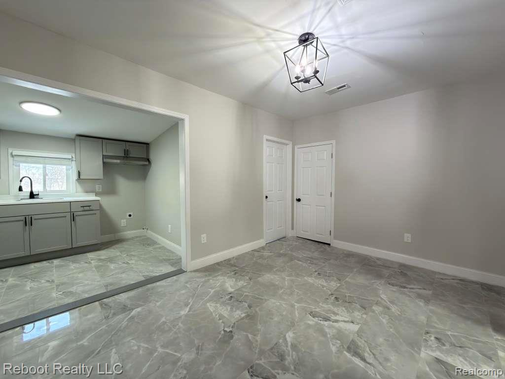 6022 Hazlett Street, Detroit, MI 48210 — Photo 23