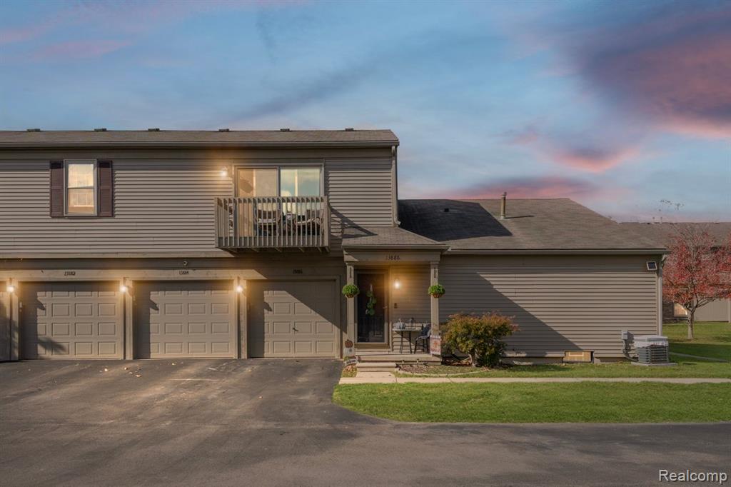 13886 Watersway Drive, Gibraltar, MI — Photo 2