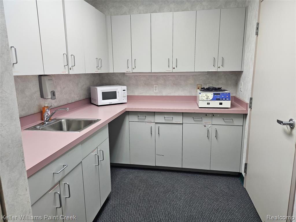 4020 Venoy, Wayne, MI 48184 — Photo 11