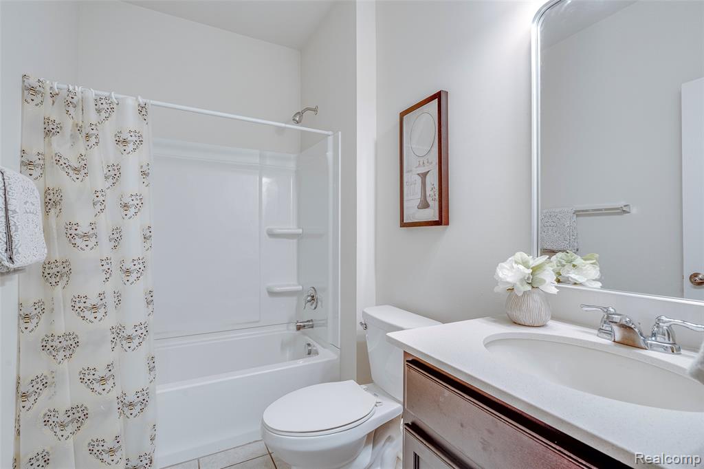 58904 Calabrese Drive, South Lyon, MI 48178 — Photo 28