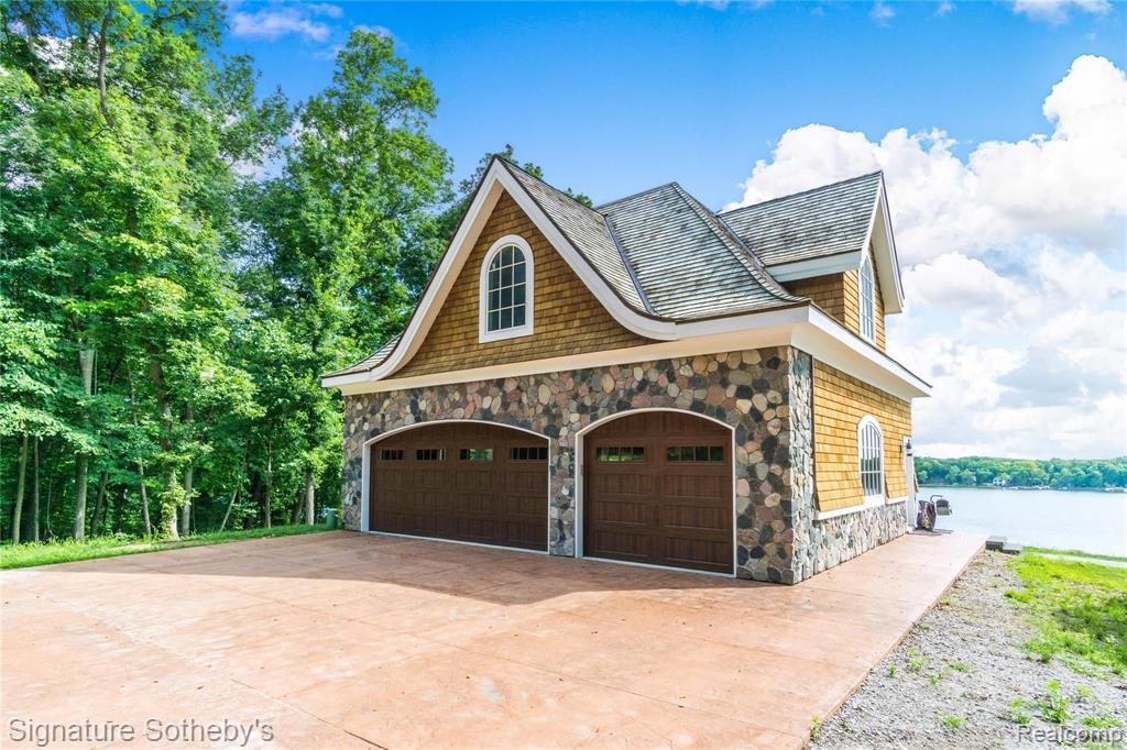 14625 A Edgewater Drive, Gregory, MI 48137 — Photo 30