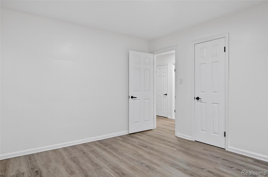 8664 Louise Avenue, Allen Park, MI 48101 — Photo 25