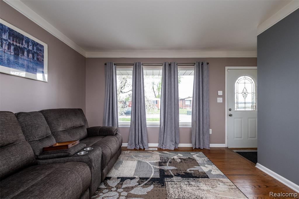 30534 Spybrook Street, Roseville, MI 48066 — Photo 8