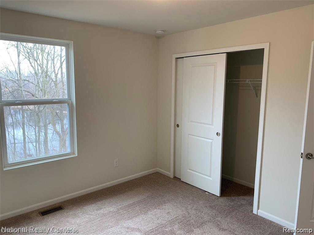 43683 Chancellor Lane, Novi, MI — Photo 28
