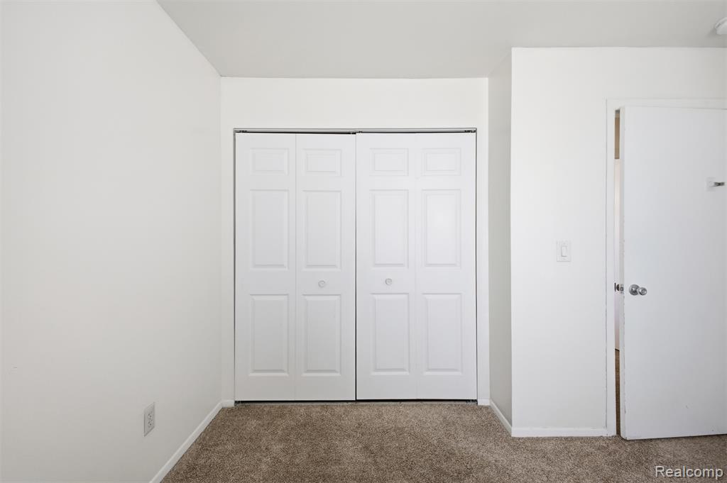 9921 Allen Pointe Drive, 4, Allen Park, MI 48101 — Photo 23