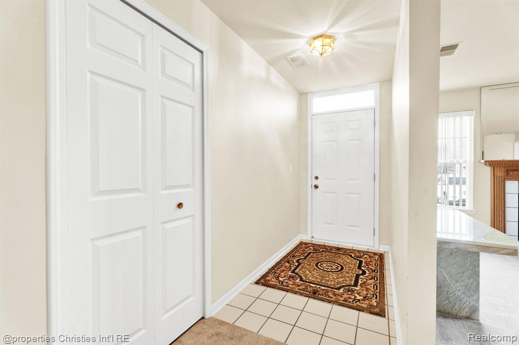16832 Glenmoor Boulevard, Macomb, MI 48044 — Photo 5