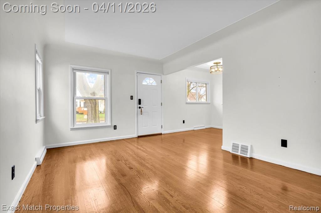 576 Markle Avenue, Pontiac, MI 48340 — Photo 8