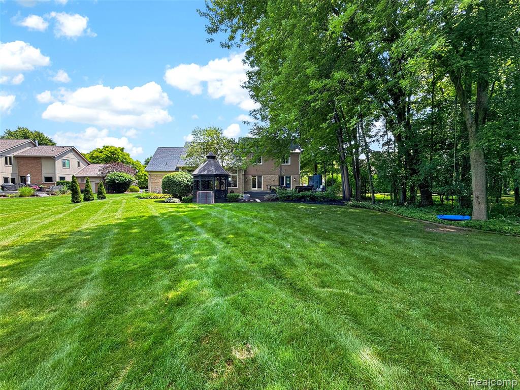 6713 Aurora Drive, Troy, MI 48098 — Photo 68