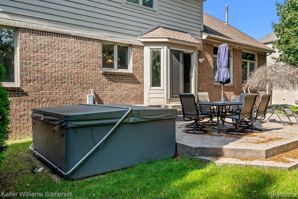 55328 BELMONT Drive, Shelby Twp, MI 48315 — Photo 59