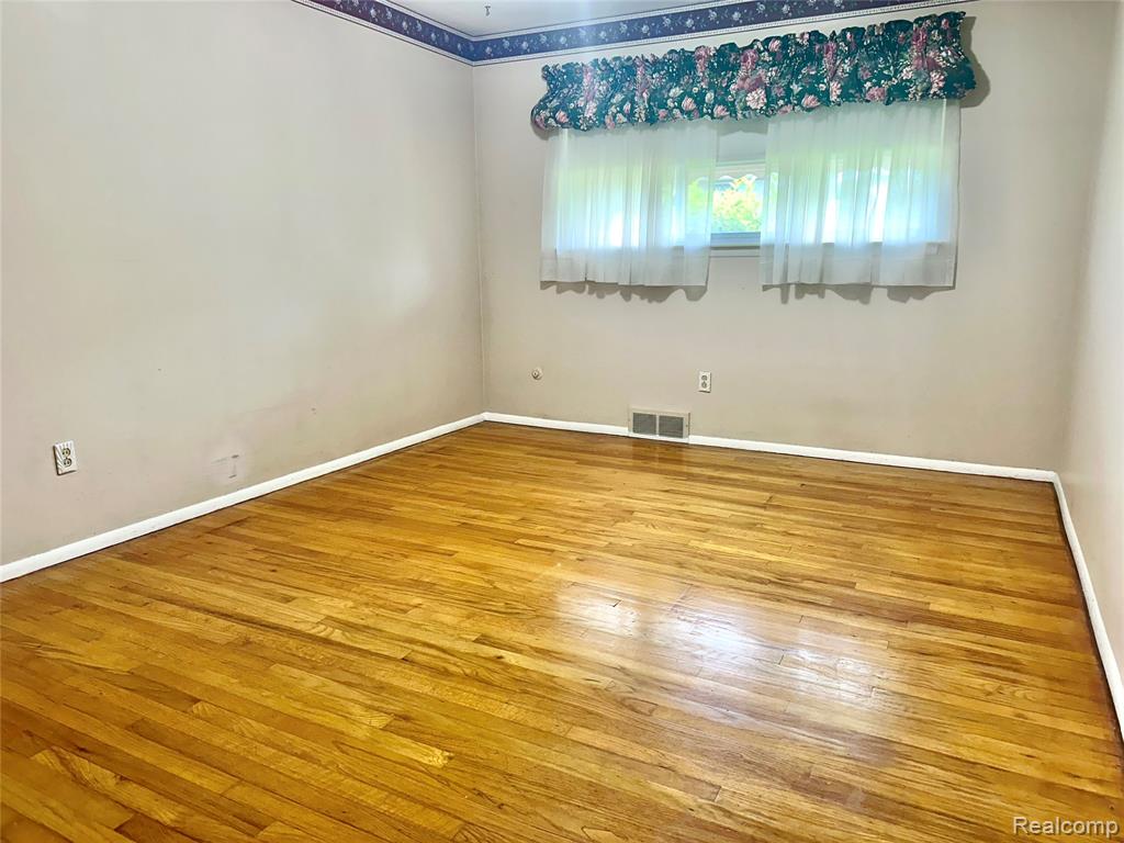 4541 Marlow Drive, Warren, MI 48092 — Photo 9