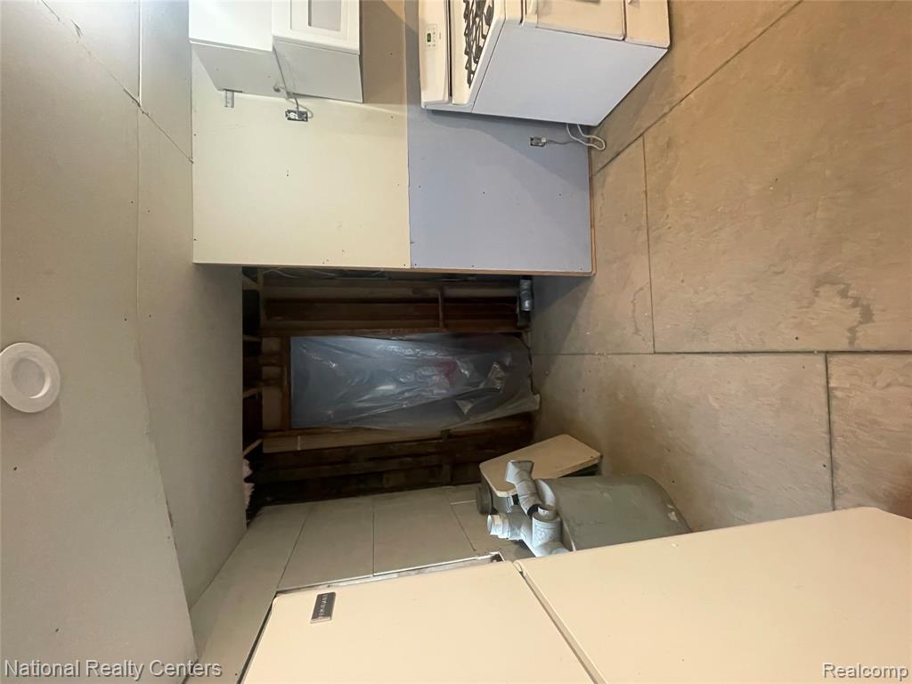 1771 Hibbard Street, Detroit, MI 48214 — Photo 18