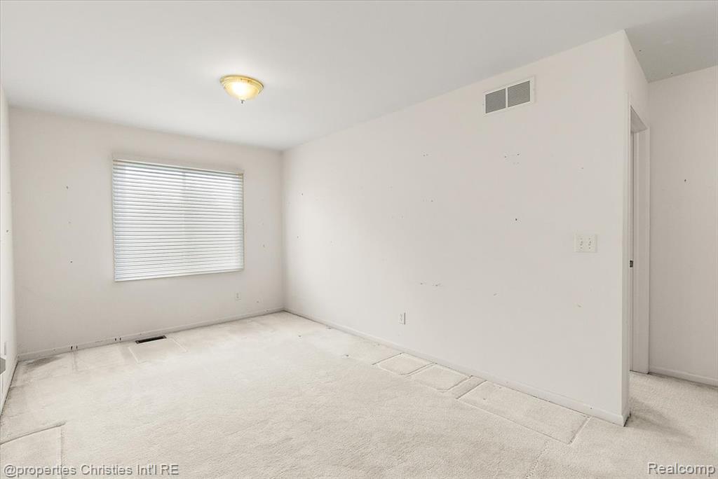 47274 Hunters Park Drive, Plymouth, MI 48170 — Photo 35