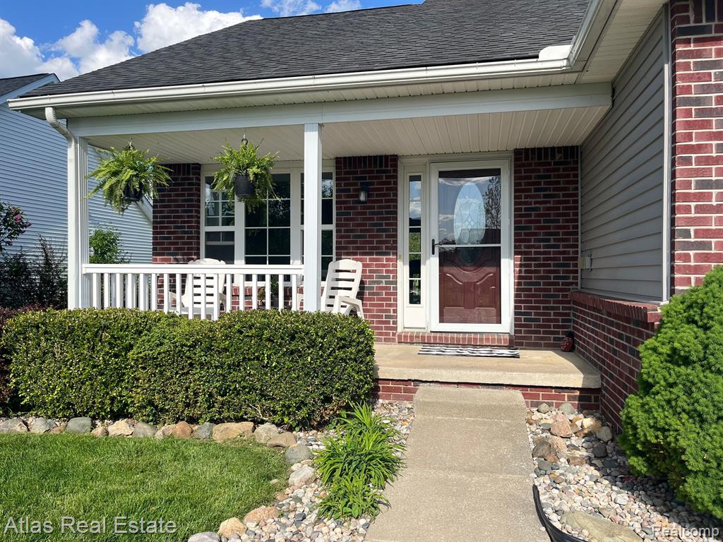 7479 CEDAR, Goodrich Vlg, MI — Photo 3