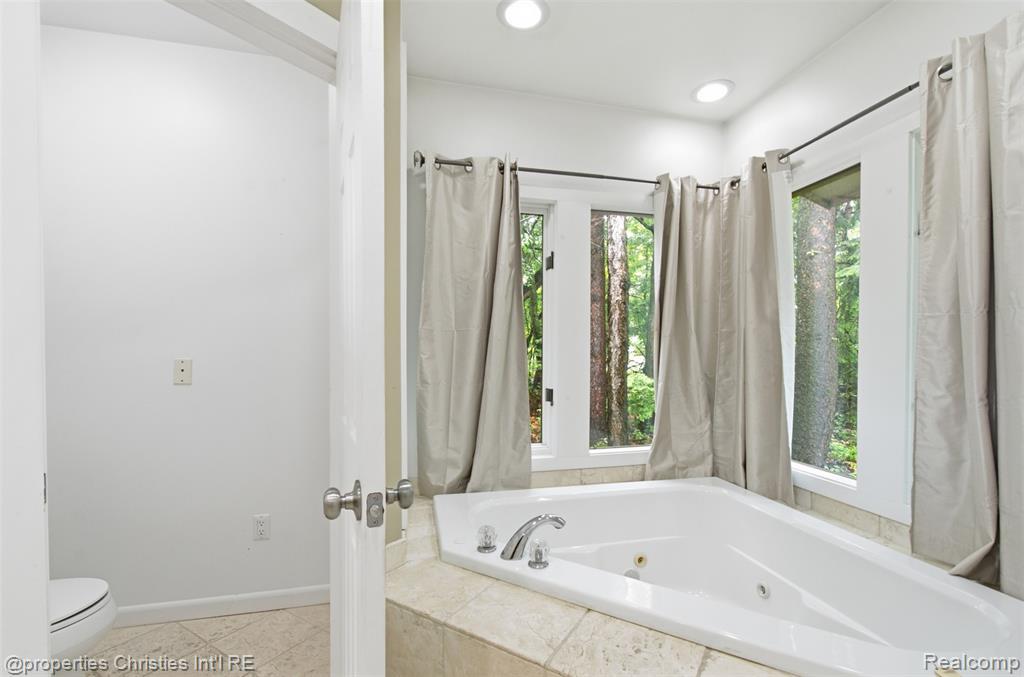 25310 Canterbury Road, Franklin, MI 48025 — Photo 22