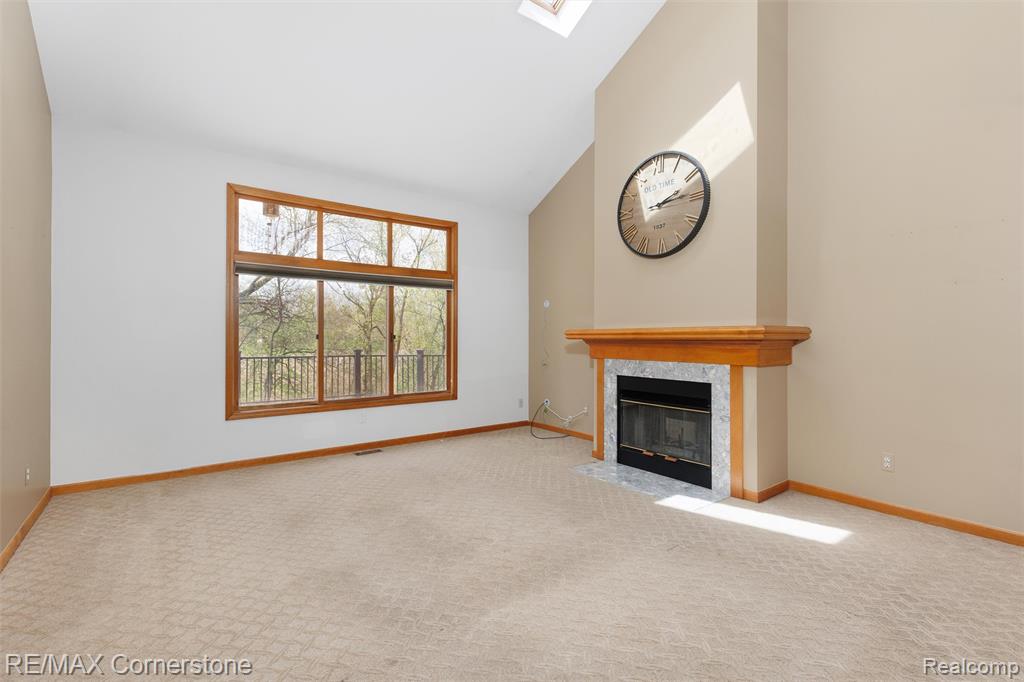 501 Alexander Drive, Commerce Twp, MI 48390 — Photo 3