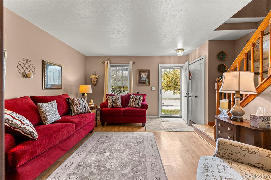 29307 W Jefferson Avenue, 14, Gibraltar, MI — Photo 6