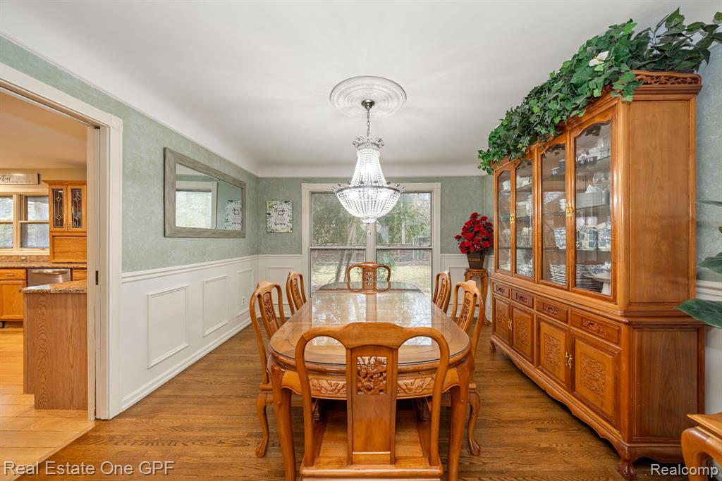 6 ELMSLEIGH Lane, Grosse Pointe, MI 48230 — Photo 8